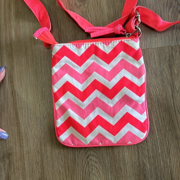 Bright Coral Chevron Crossbody purse with main zipper & front Velcro pouch - Picture 8 of 11